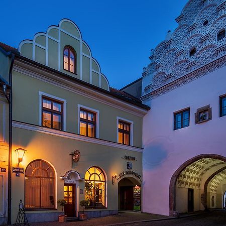 Hotel Bily Jednorozec Třeboň Esterno foto