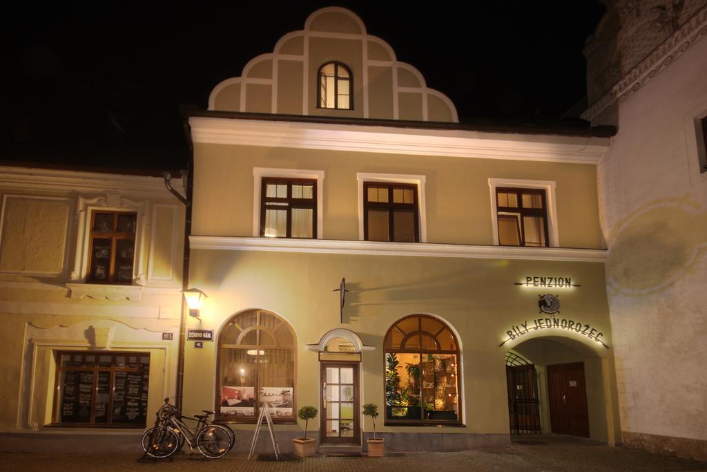 Hotel Bily Jednorozec Třeboň Esterno foto